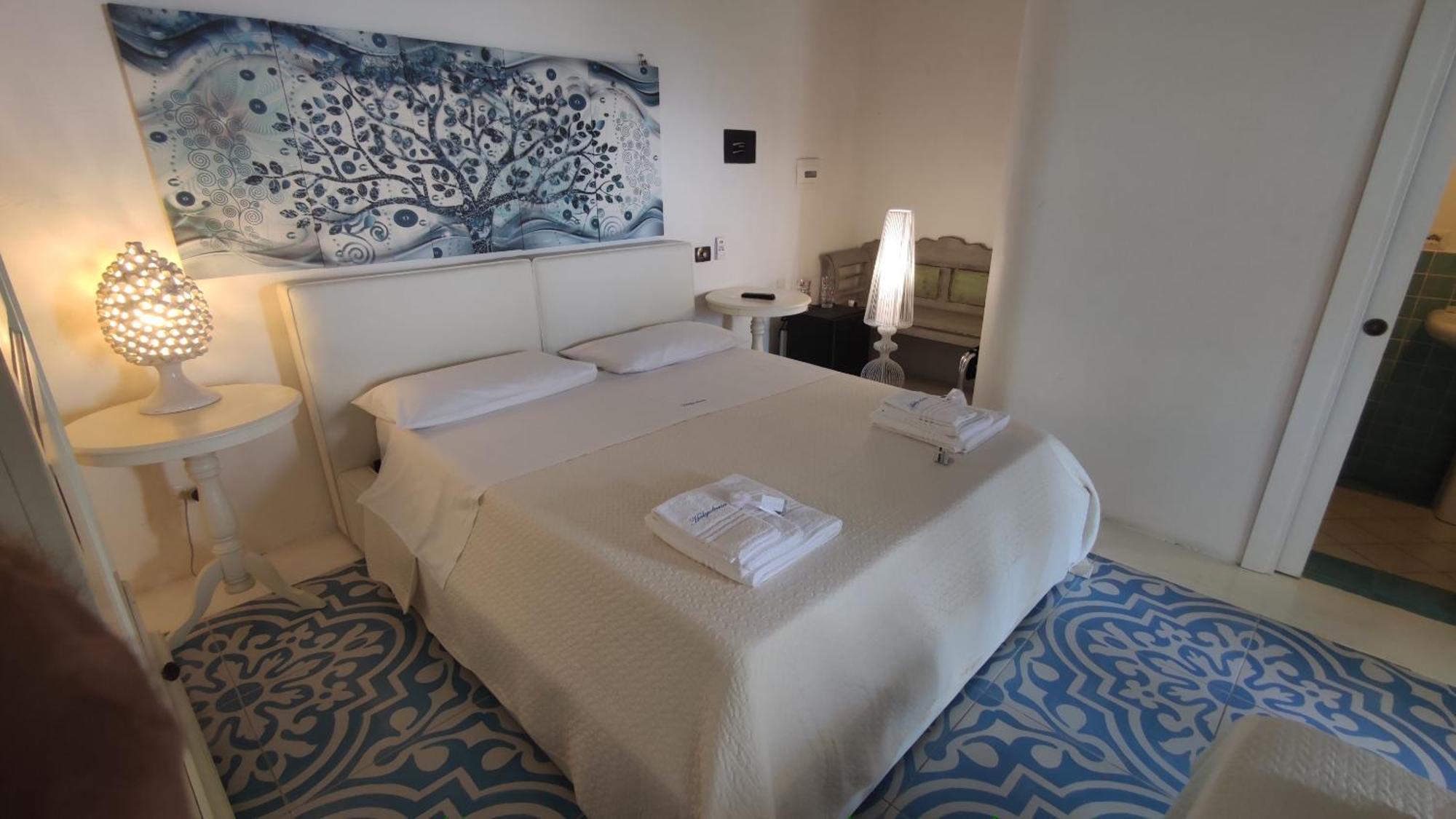 Halgoduria Hotel Santa Marina Salina Szoba fotó