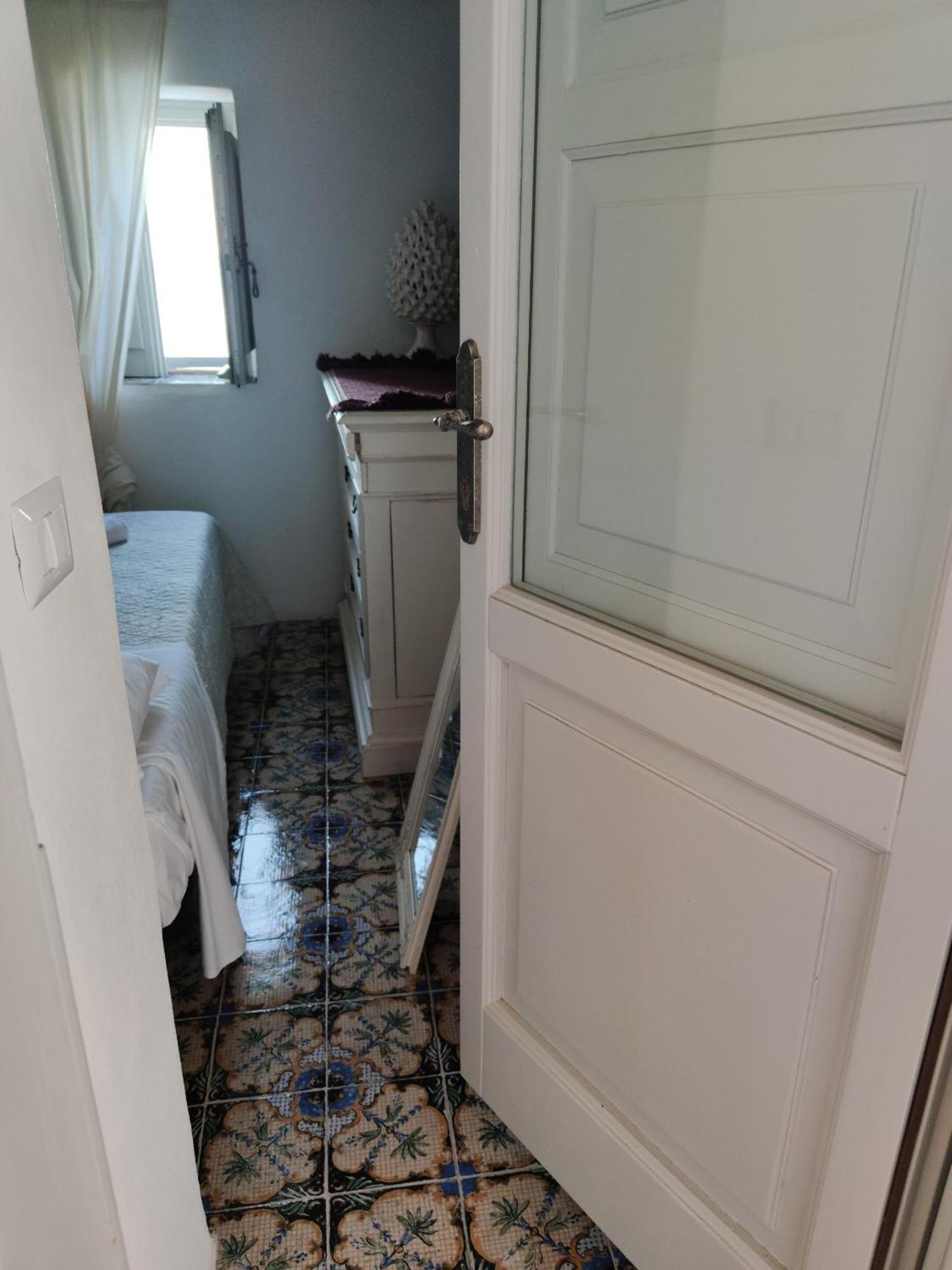Halgoduria Hotel Santa Marina Salina Szoba fotó