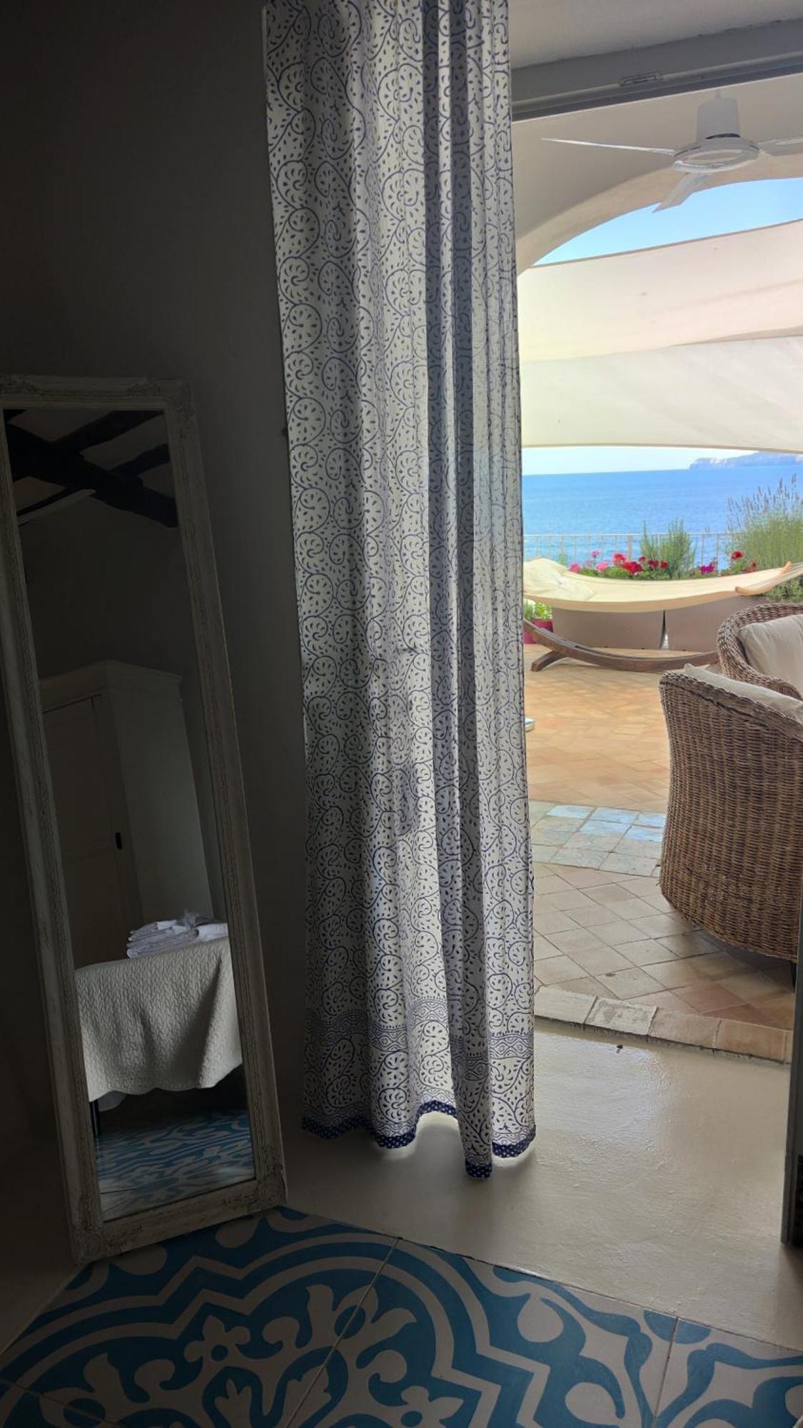 Halgoduria Hotel Santa Marina Salina Szoba fotó